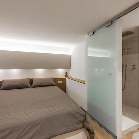 Artist Loft House * Bari