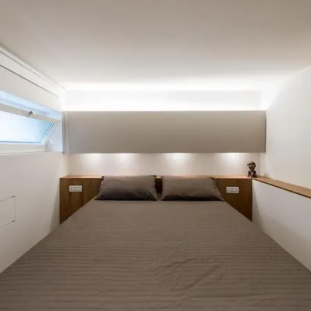 Bed & Breakfast Artist Loft House Bari